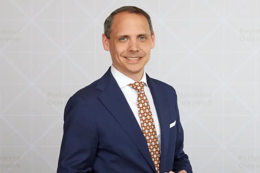 MMag. Jakob Grüner, LL.M.